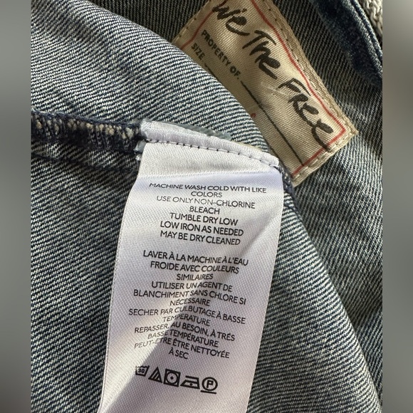 Free People FP We The free Women’s Knit Hoodie Distressed Denim Jacket Navy Sz S - Picture 11 of 17